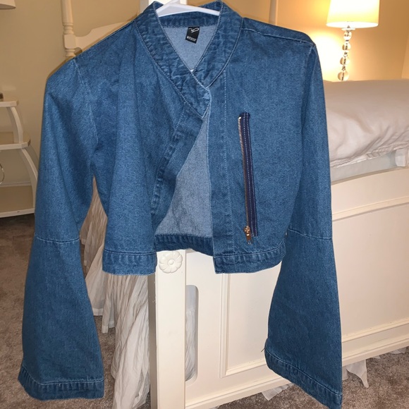Denim jacket - Picture 1 of 4